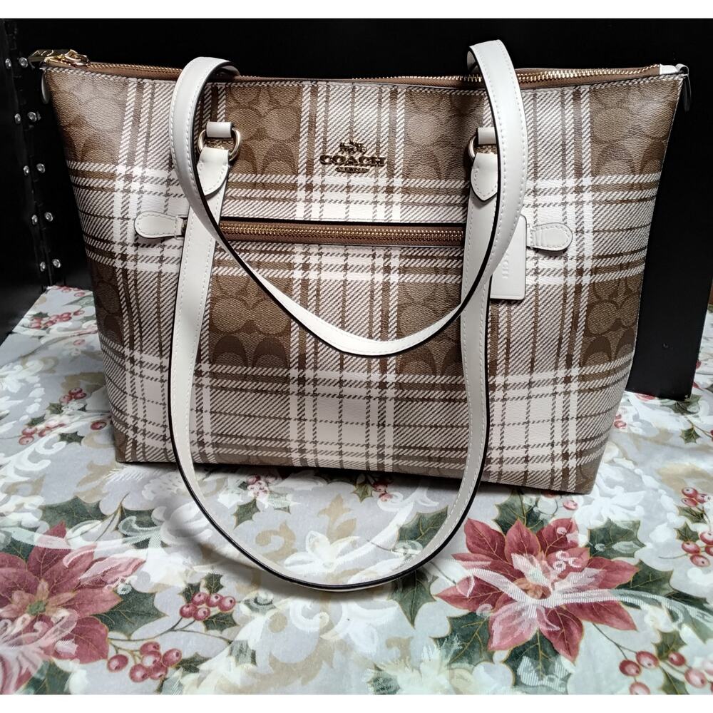 Coach ladies Purse Nandbag Brown & White Estate Fresh - Picture 3 of 8